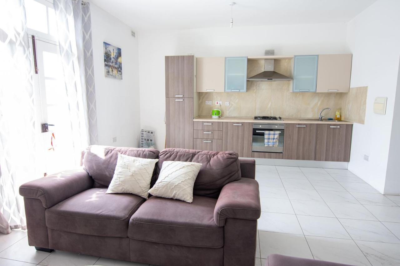 Seafront Room Msida Exterior foto
