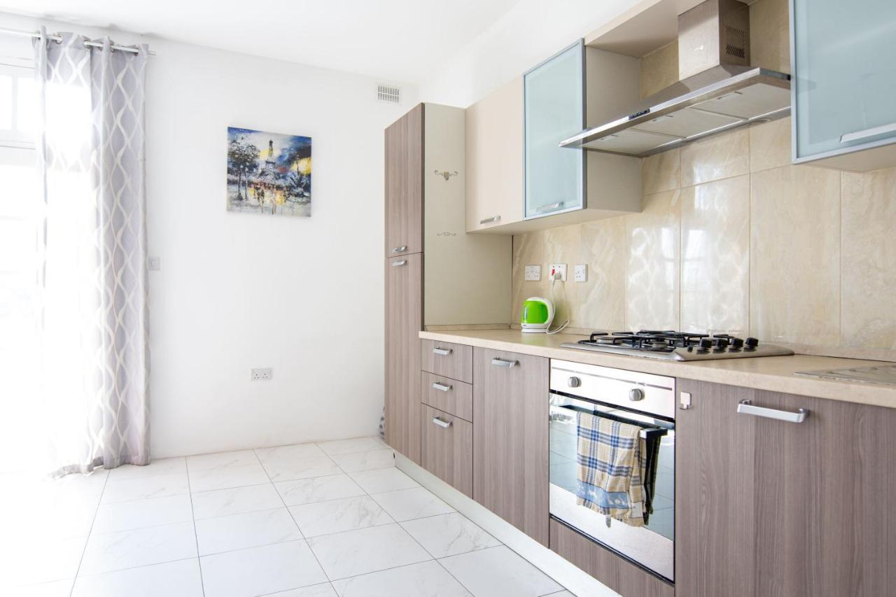 Seafront Room Msida Exterior foto