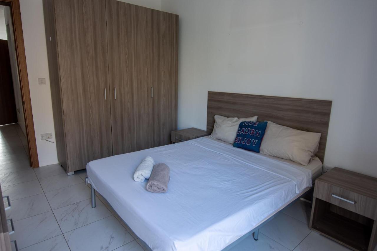 Seafront Room Msida Exterior foto