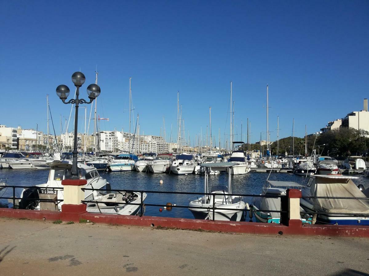 Seafront Room Msida Exterior foto